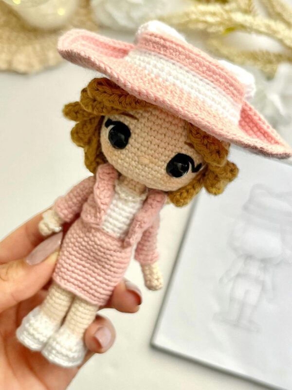 Crochet doll pattern, LADY DI, Princess Diana amigurumi, PDF in English - Image 4
